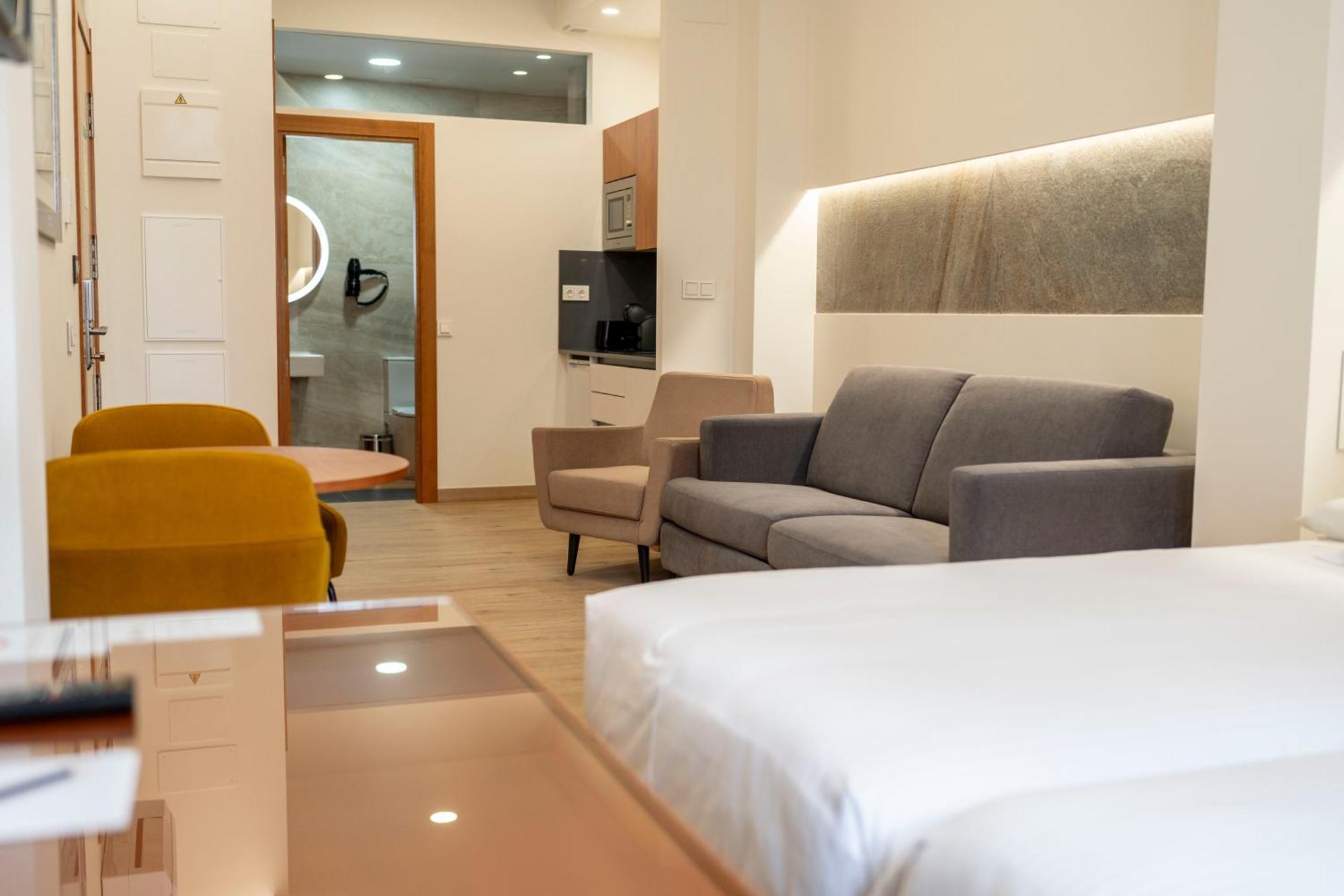 Torreluz Suites المرية المظهر الخارجي الصورة